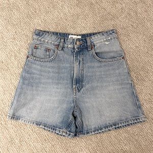 Zara High Rise Mom Jean Shorts